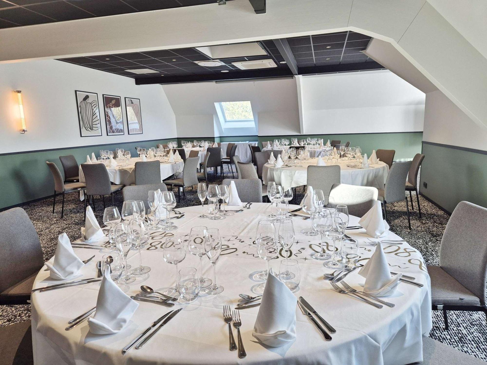 Ibis Beaune La Ferme Aux Vins ภายนอก รูปภาพ