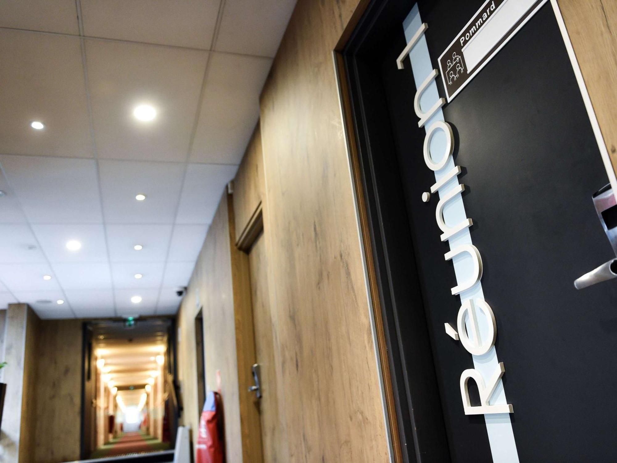 Ibis Beaune La Ferme Aux Vins ภายนอก รูปภาพ